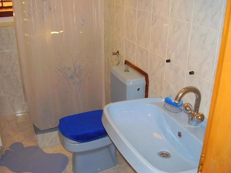 Grosse Wohnung In Kampor Mit Eigenem Balkon Rab Town Croatia